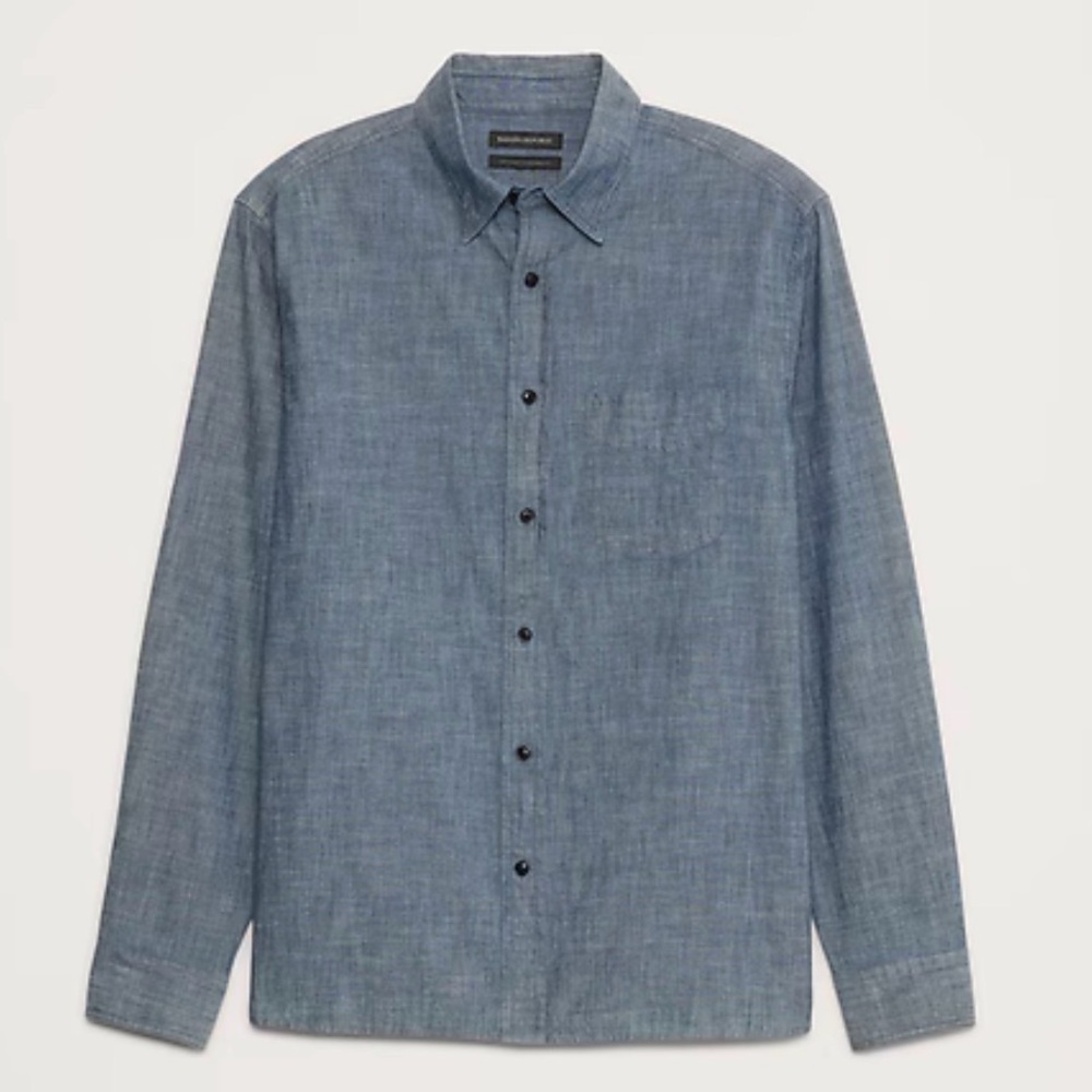 Banana Republic Medium Blue Chambray Shirt